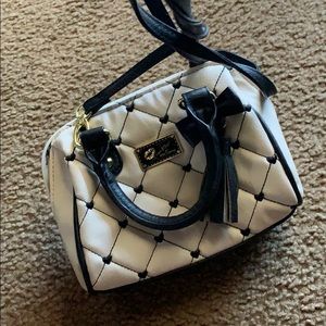 Betsey Johnson black and white hand bag